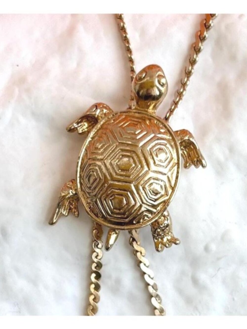Avon Turtle Figural Adjustable 80's Serpentine Vintage Pendant Necklace - 26"